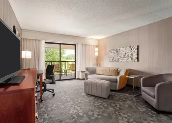 Courtyard by Marriott Springfield hotel thumbnail 7