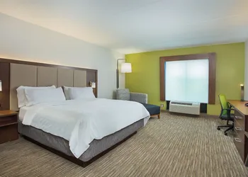 Holiday Inn Express & Suites Lebanon-Nashville Area by IHG hotel thumbnail 3