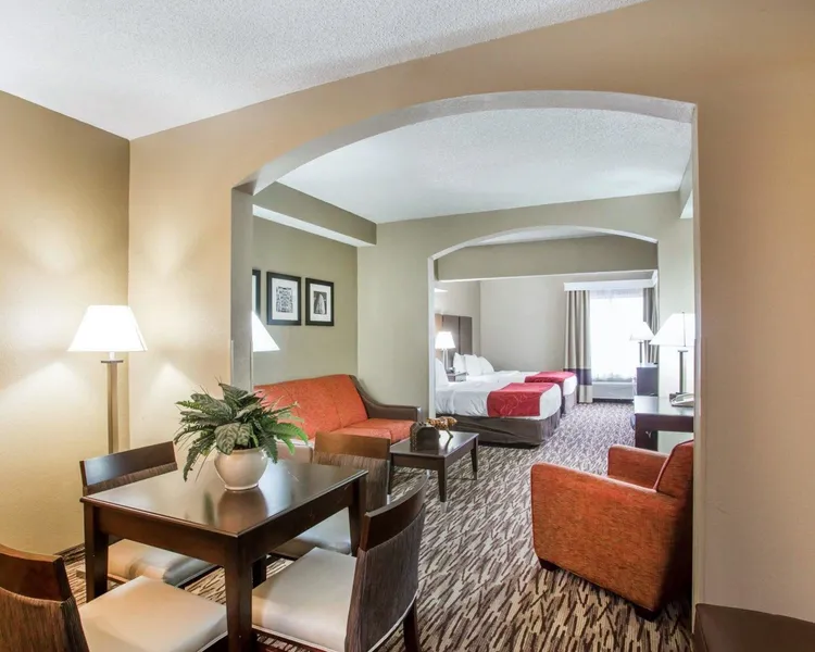 Comfort Suites Lebanon hotel detail image 6