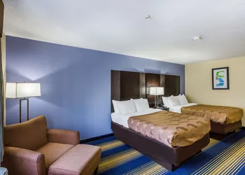 Quality Inn Charleston South hotel thumbnail 6