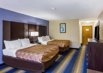 Quality Inn Charleston South hotel thumbnail 8