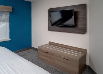 Holiday Inn Express Charleston-Kanawha City by IHG hotel thumbnail 7