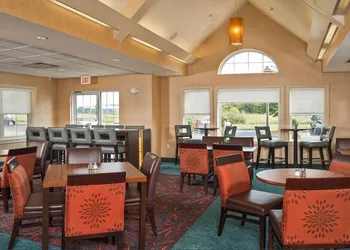 Sonesta ES Suites Charleston hotel thumbnail 3