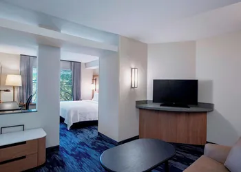 Fairfield Inn and Suites by Marriott Kelowna hotel thumbnail 5