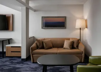 Fairfield Inn and Suites by Marriott Kelowna hotel thumbnail 7