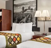 Quality Inn & Suites hotel detail image 7