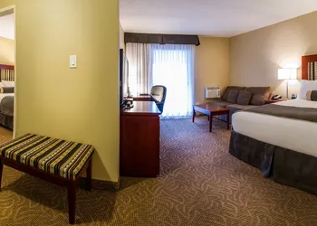 Hotel Penticton hotel thumbnail 2