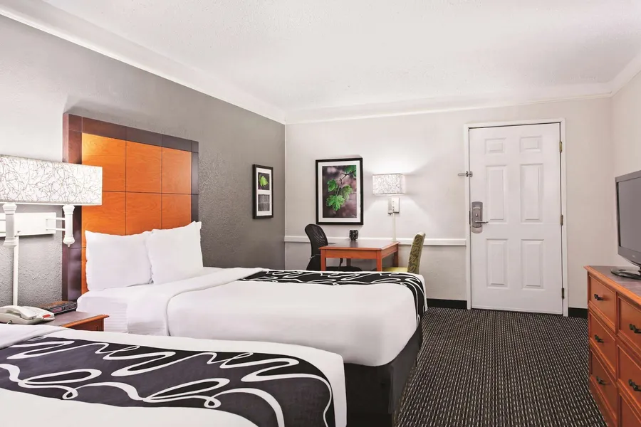 La Quinta Inn by Wyndham Champaign hotel detail image 6