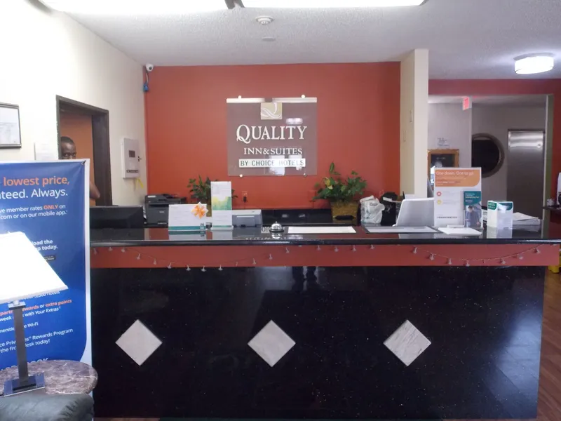 Quality Inn & Suites Champaign North - Urbana hotel detail image 2