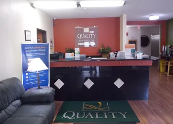 Quality Inn & Suites Champaign North - Urbana hotel thumbnail 6