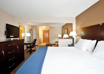 Holiday Inn Express Tuscola by IHG hotel thumbnail 7
