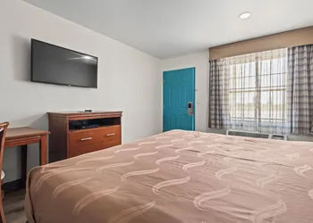 Capital O First Heritage Inn Rantoul IL I 57 hotel thumbnail 5