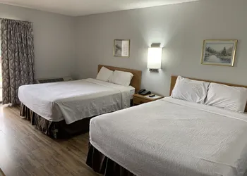 Days Inn by Wyndham Waynesville NC hotel thumbnail 4
