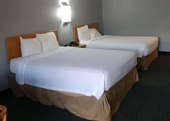 Days Inn by Wyndham Waynesville NC hotel thumbnail 5