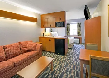 Microtel Inn & Suites by Wyndham Cherokee hotel thumbnail 7