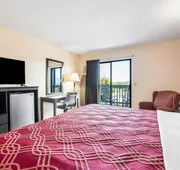 Econo Lodge Waynesville hotel detail image 7