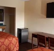 American Regency Inn hotel detail image 3