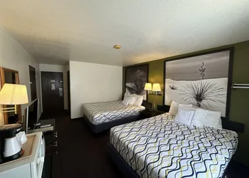 Simple Rewards Inn hotel thumbnail 7