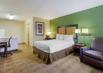 Extended Stay America Select Suites Fayetteville Owen Dr hotel thumbnail 4