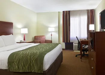 Comfort Inn Fayetteville near Fort Bragg hotel thumbnail 6