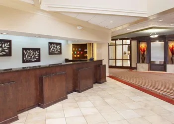 Doubletree by Hilton Hotel Fayetteville hotel thumbnail 4