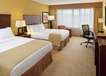 Doubletree by Hilton Hotel Fayetteville hotel thumbnail 7