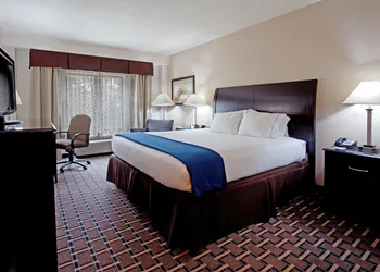 Holiday Inn Express & Suites Hope Mills-Fayetteville Arpt by IHG hotel thumbnail 6