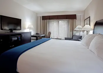 Holiday Inn Express & Suites Hope Mills-Fayetteville Arpt by IHG hotel thumbnail 8