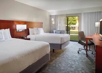 Courtyard by Marriott Fayetteville hotel thumbnail 2