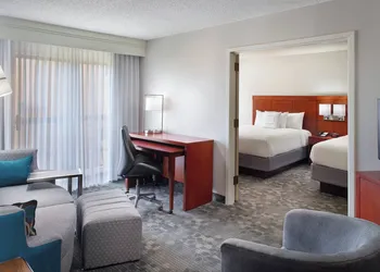 Courtyard by Marriott Fayetteville hotel thumbnail 3
