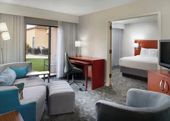 Courtyard by Marriott Fayetteville hotel thumbnail 6