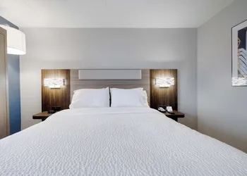 Holiday Inn Express Wilkes Barre East by IHG hotel thumbnail 4