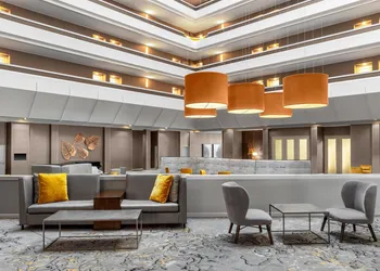 DoubleTree by Hilton Springfield hotel thumbnail 5