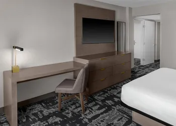 DoubleTree by Hilton Springfield hotel thumbnail 7