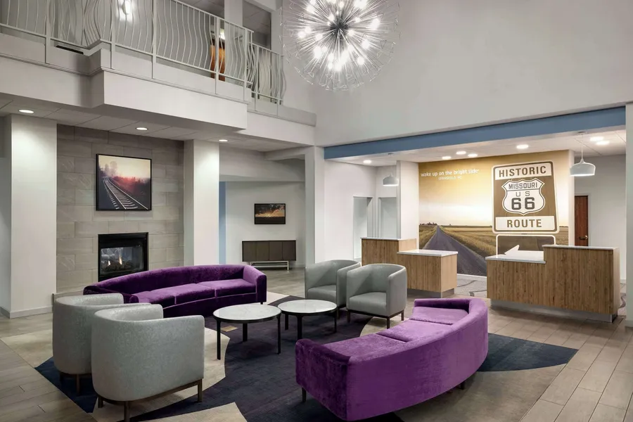 La Quinta Inn & Suites by Wyndham Springfield Airport/Rte 66 hotel detail image 2