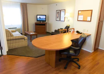 Candlewood Suites Springfield by IHG hotel thumbnail 4
