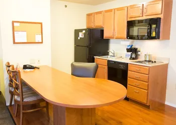 Candlewood Suites Springfield by IHG hotel thumbnail 8