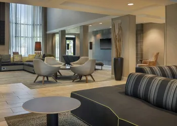Courtyard by Marriott Springfield Airport hotel thumbnail 2