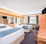 Microtel Inn & Suites by Wyndham Hazelton/Bruceton Mills hotel detail image 4