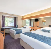Microtel Inn & Suites by Wyndham Hazelton/Bruceton Mills hotel detail image 5