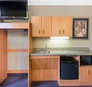Microtel Inn & Suites by Wyndham Hazelton/Bruceton Mills hotel detail image 7