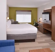 Holiday Inn Express & Suites Parkersburg-Mineral Wells by IHG hotel detail image 5