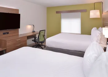 Holiday Inn Express & Suites Parkersburg-Mineral Wells by IHG hotel thumbnail 6