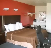 Travelodge by Wyndham Parkersburg hotel detail image 3
