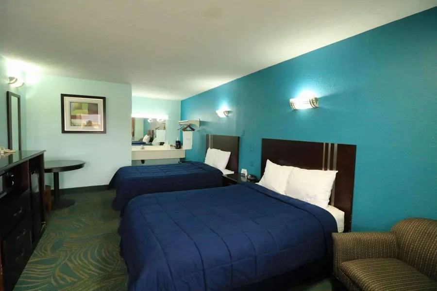 Travelodge by Wyndham Parkersburg hotel detail image 6