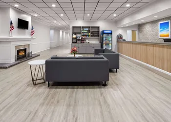 Days Inn by Wyndham Hinesville Near Fort Stewart hotel thumbnail 3