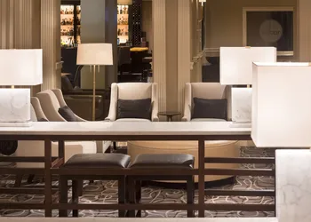 Sheraton Commander Hotel hotel thumbnail 2