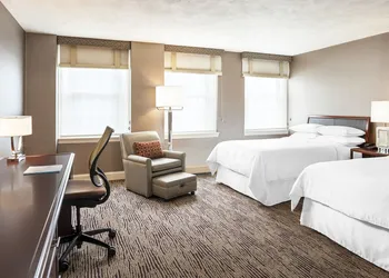Sheraton Commander Hotel hotel thumbnail 6
