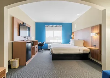 Americas Best Value Inn & Suites Livingston hotel thumbnail 6