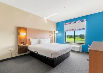 Americas Best Value Inn & Suites Livingston hotel thumbnail 8